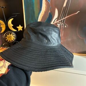 Helen Kaminski Black Leather Hat Medium